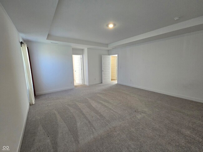Building Photo - 5128 Summerton St