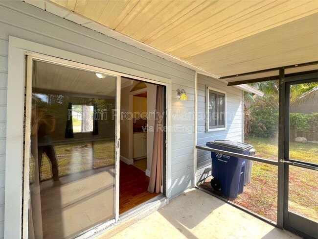 Building Photo - 18134 Matanzas Rd