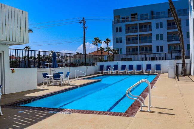 Building Photo - 3900 Gulf Blvd