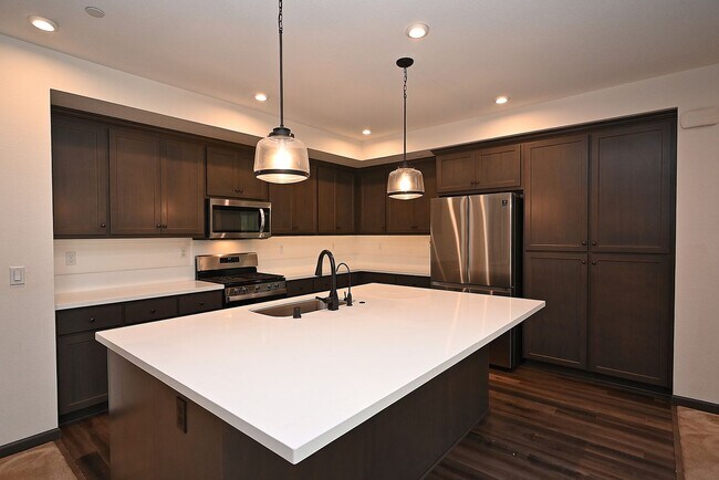 Building Photo - $5,190 - GORGEOUS FOUR BEDROOM HOME IN THE...