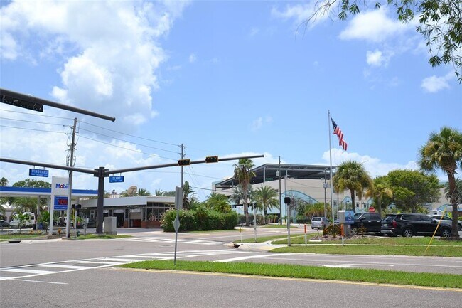 Building Photo - 105 Island Way