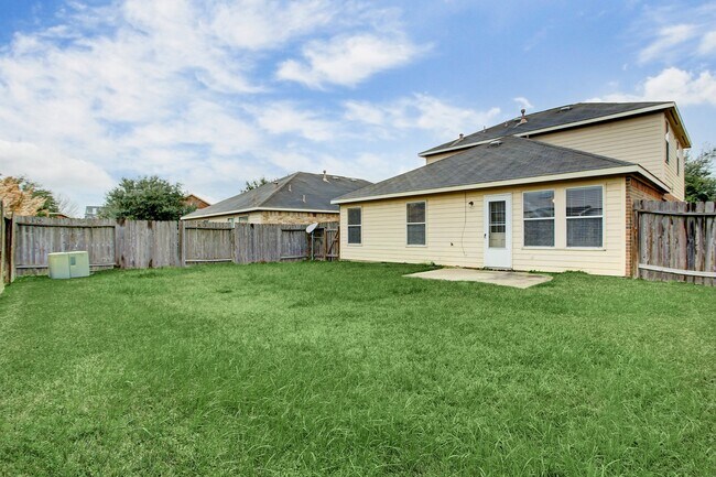 Building Photo - 24631 Cornell Park Ln