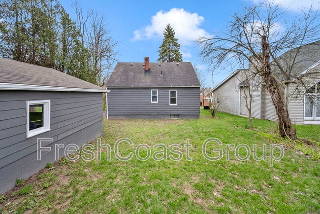 Building Photo - 12931 Fruitside Rd
