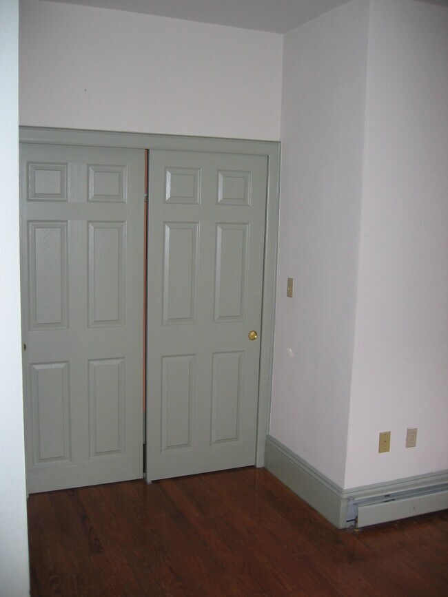 Building Photo - 3-2 Wendell St