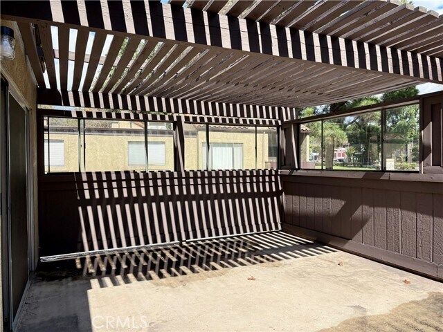 Building Photo - 9405 Mesa Verde Dr