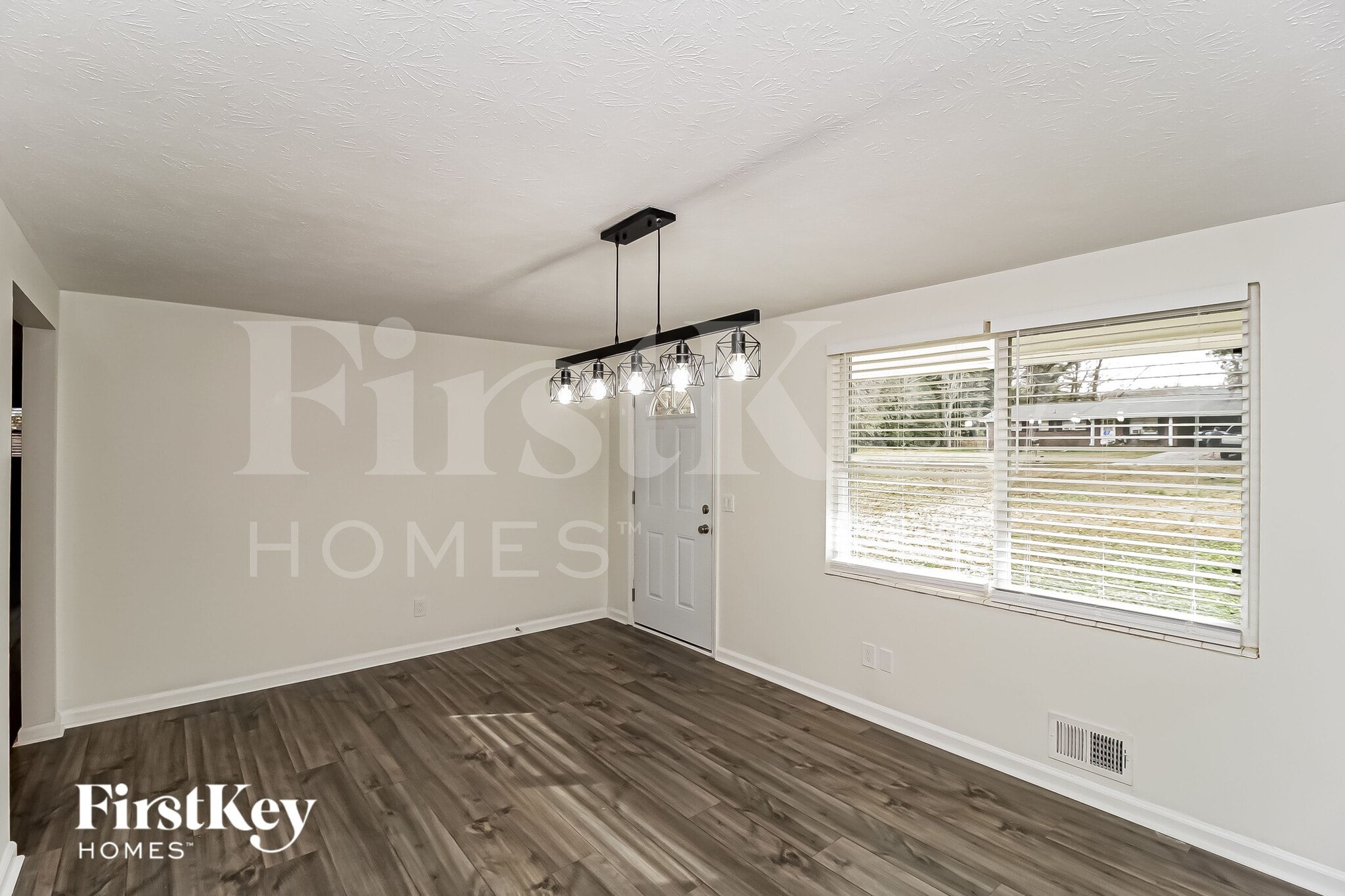 Building Photo - 6356 Pine Frost Dr