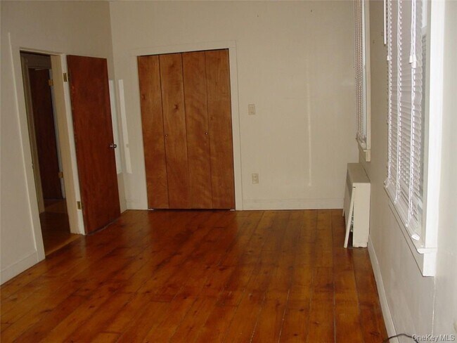 Building Photo - 245 Hudson St