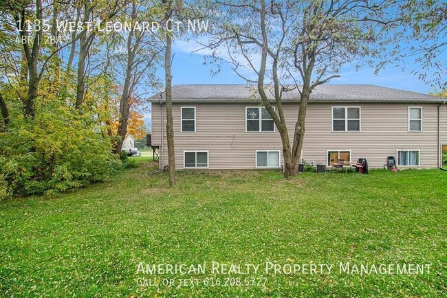 Building Photo - 1135 W Leonard Ct