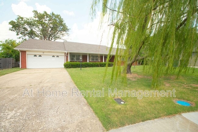Primary Photo - 5105 S Kingston Ave