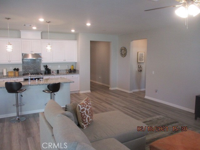 Building Photo - 34578 Running Canyon Dr