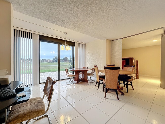 Building Photo - 4545 Luxemburg Ct