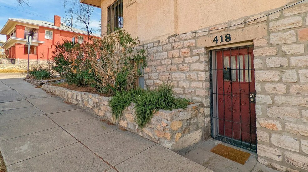 Building Photo - 418 Fewel St