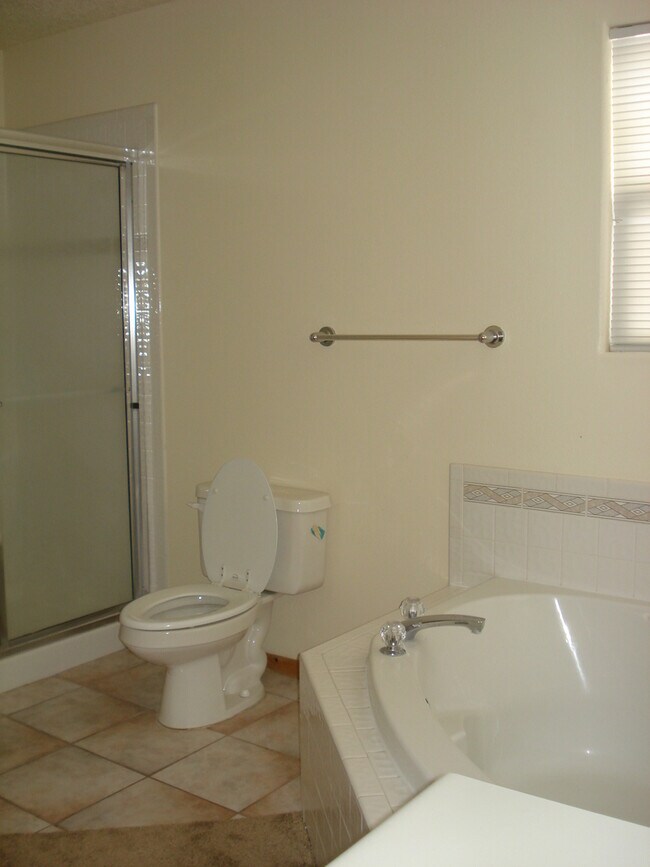 Building Photo - 6124 Nassif Ct NW