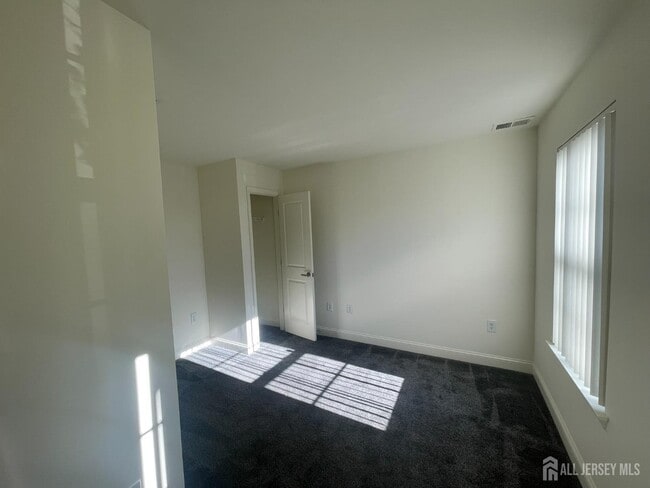 Building Photo - 430 Giordano Ave