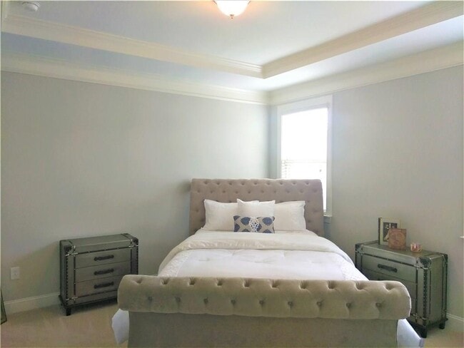 Building Photo - 4475 Donahue Ave