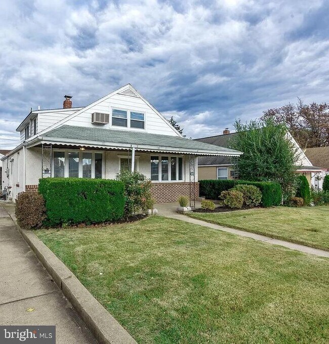 Building Photo - 1007 Ripley St