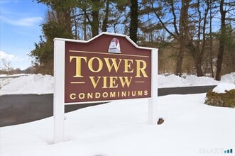 Building Photo - 83 Hilltop Dr