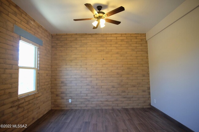 Building Photo - 10514 E Seven Generations Way