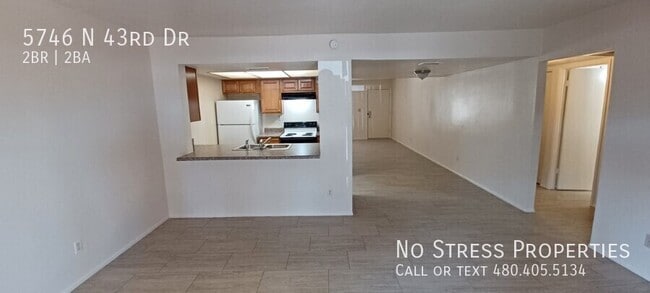 Building Photo - 5746 N 43rd Dr