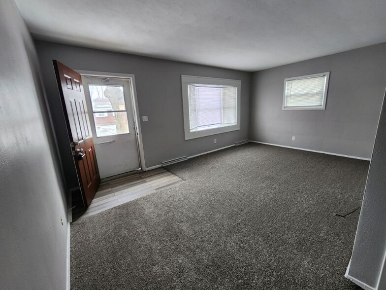 Building Photo - 2715 Farragut Pl