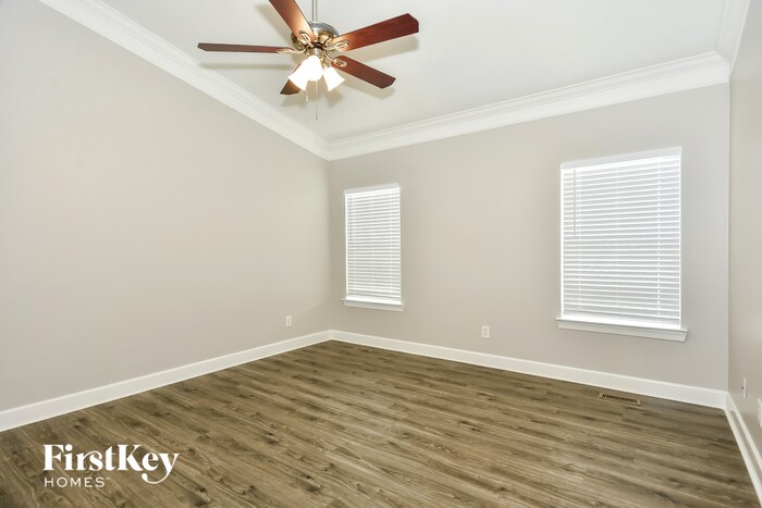 Building Photo - 6957 Sunnywood Dr