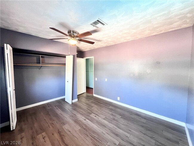 Building Photo - 5009 Mesa View Dr