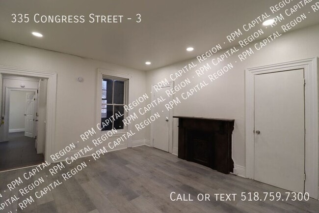 Building Photo - 335 Congress St