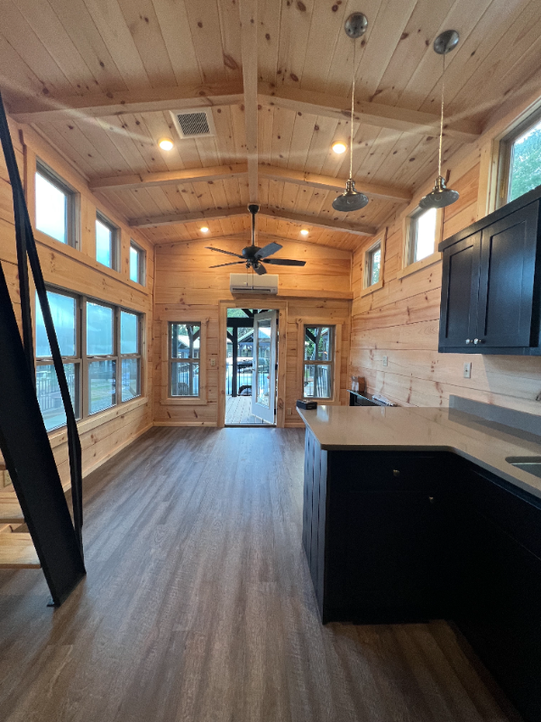 Building Photo - 3 Tiny Home Cir