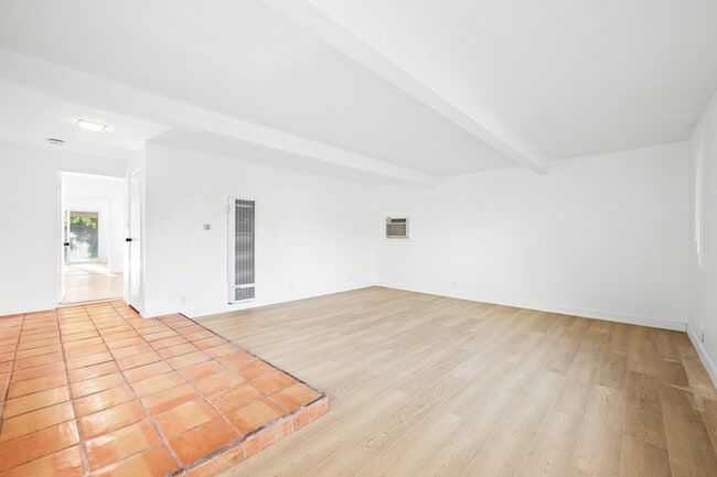 Building Photo - Spacious 4BR 2BA Home in Prime Glendora