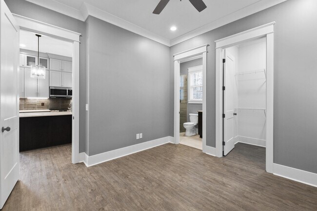 Building Photo - 1713 Double Oak Trl