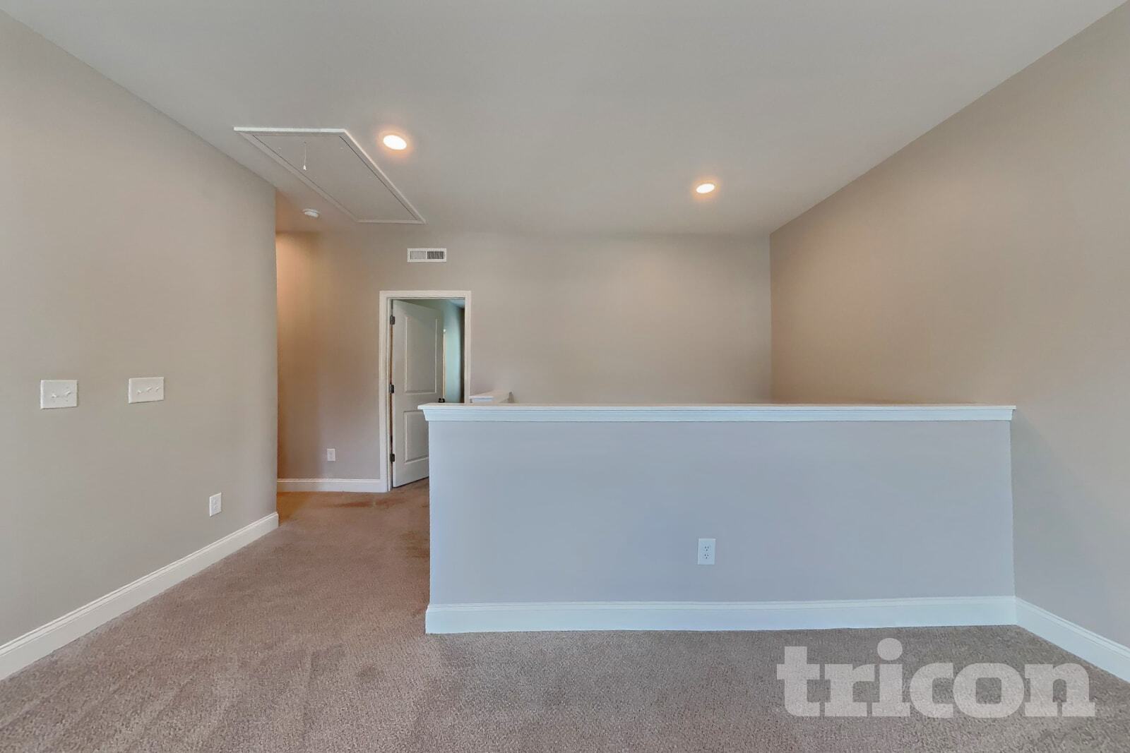 Building Photo - 165 Lynnridge Dr