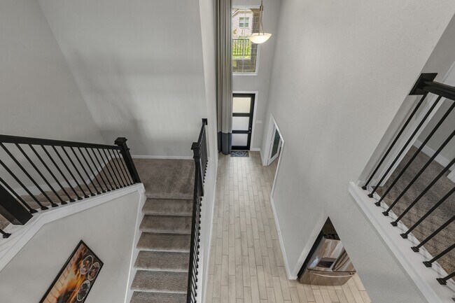 Building Photo - 1569 Sunrise Gables Dr