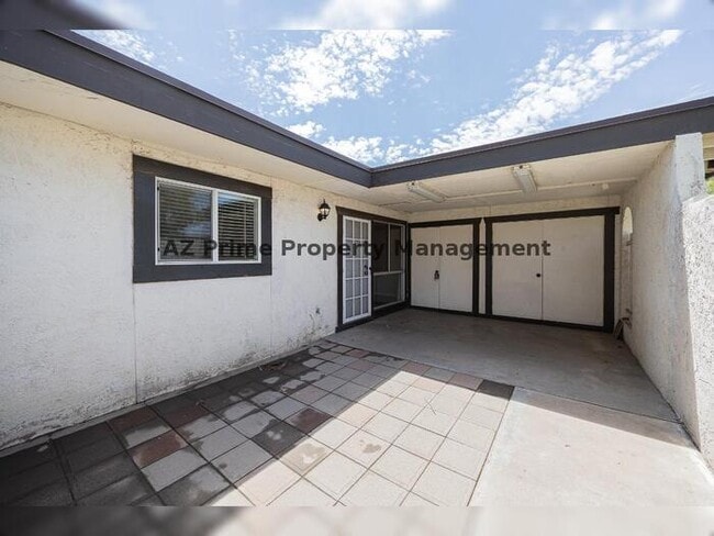 Building Photo - 720 S Dobson Rd