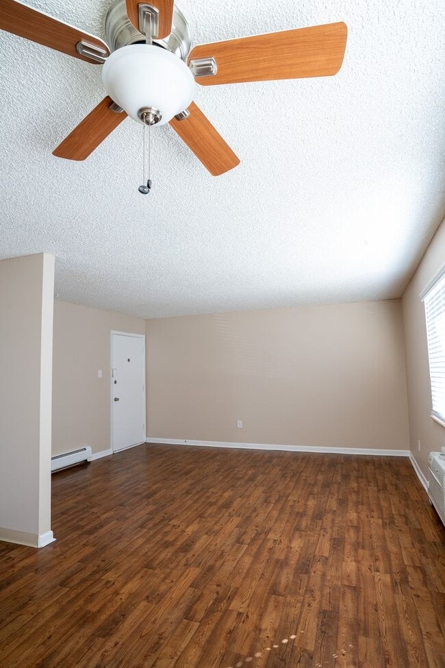 Interior Photo - Lorinda Apartments