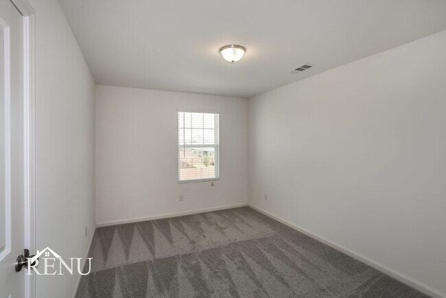 Building Photo - 1317 Escondido Dr