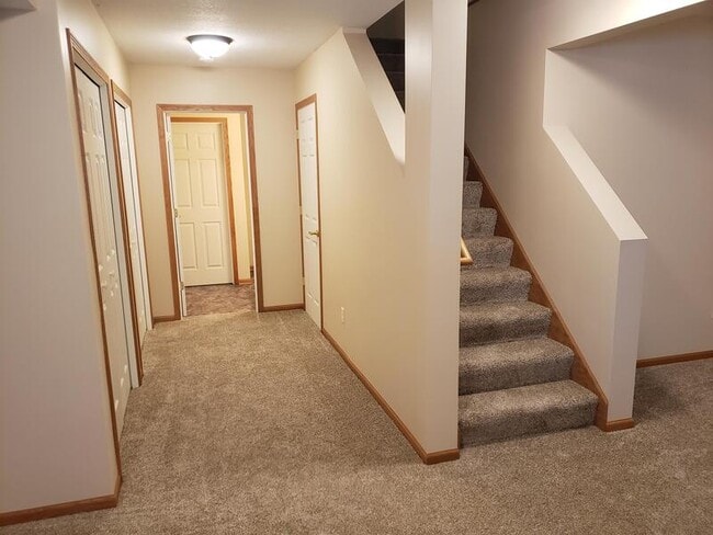 Building Photo - 9473 Eagle Nest Ln