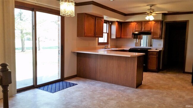 Building Photo - 2939 Woodside Ct