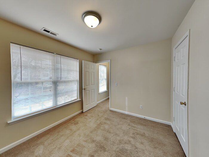 Building Photo - 7115 Henderson Valley Ln