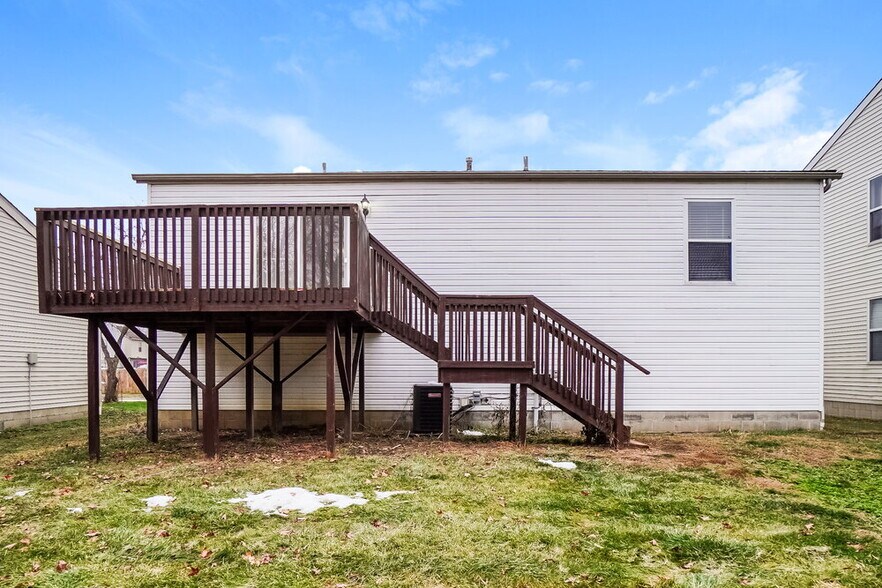 Building Photo - 5769 Sundial Dr