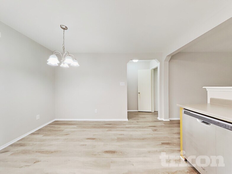 Building Photo - 12222 Autumn Cherry