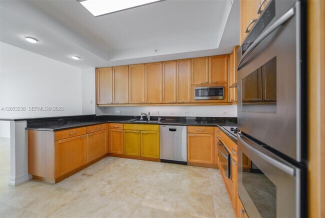 Building Photo - 3201 NE 183rd St