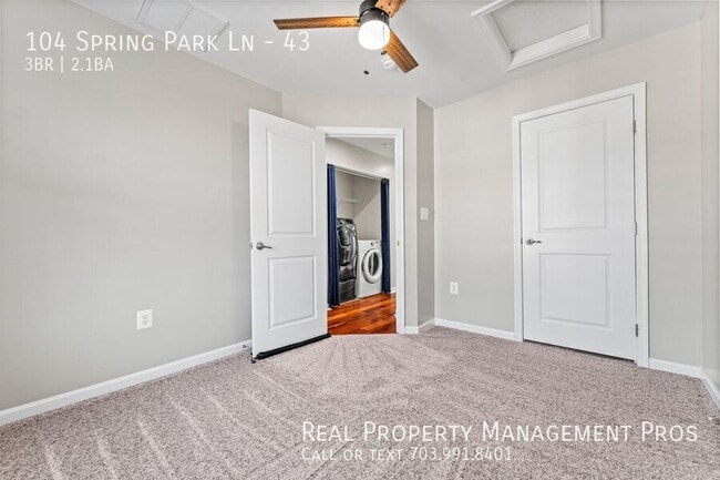 Building Photo - 104 Spring Park Ln