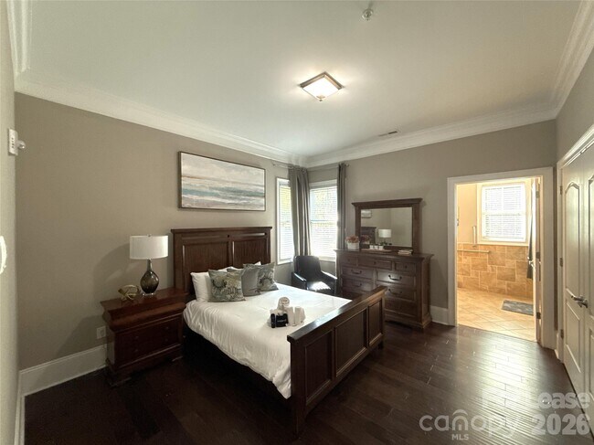 Building Photo - 13931 Thompson Rd