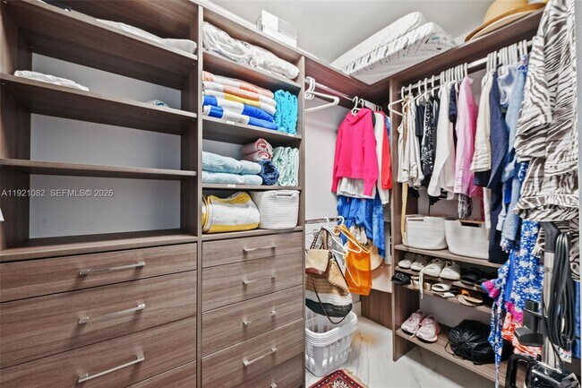 Building Photo - 1080 Brickell Ave