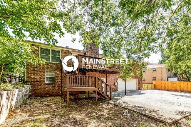 Building Photo - 3 Bedroom Pet-Friendly Home in Tarrant, AL with Main Street Renewal