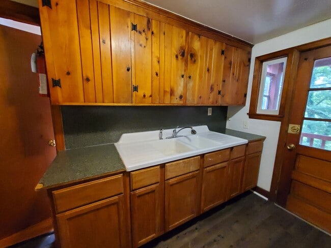 Building Photo - 277 Woodland Dr