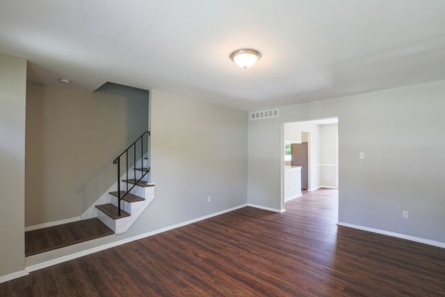 Building Photo - 11 Pawleys Ct