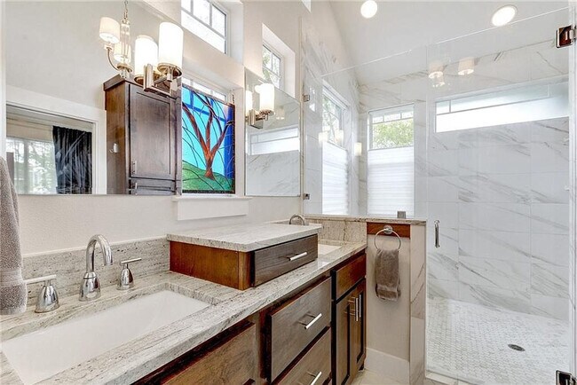 Building Photo - 1905 Frazier Ave