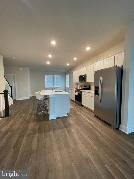 Building Photo - 10622 Meridian Hill Way