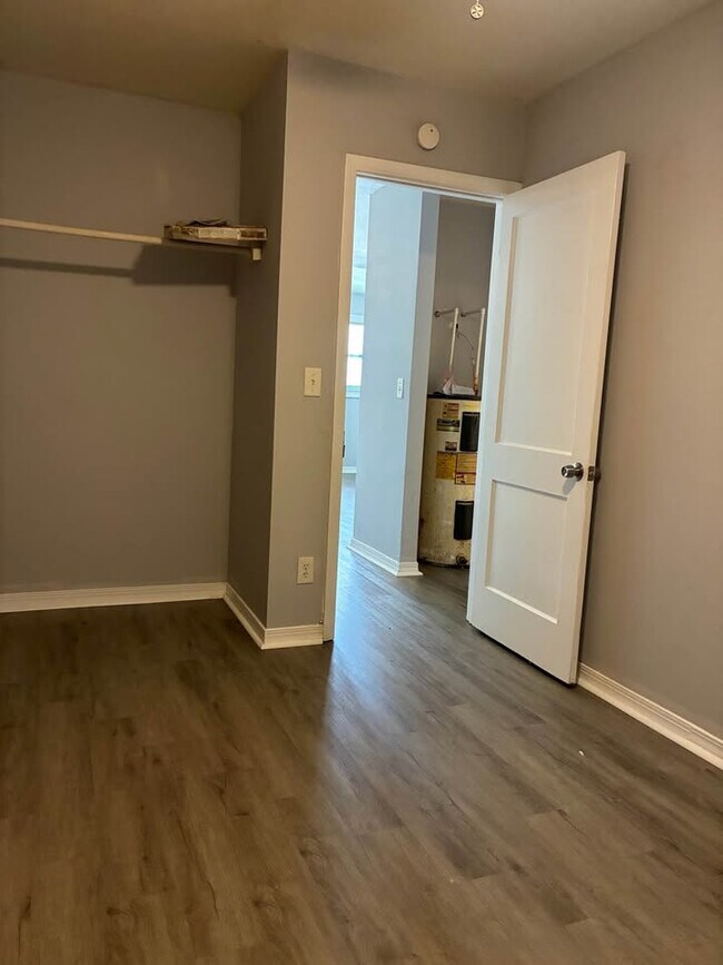 Building Photo - 4434 Friden Dr